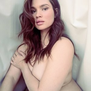 Celeb Nude Model Tara Lynn 009 pic