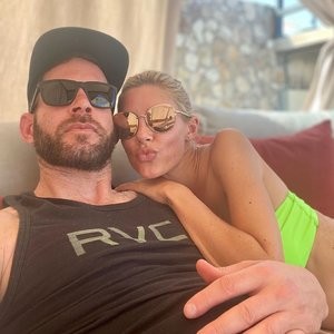 Tarek El Moussa & Heather Rae Young Hit the Beach in Mexico (21 Photos) - Leaked Nudes