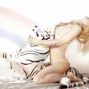 Nude Celeb Pic Taryn Manning 019 pic