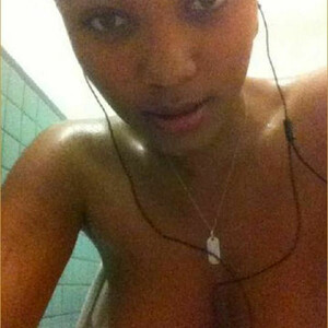 nude celebrities Teairra Mari 003 pic