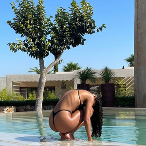 Tina Kunakey Looks Sexy in a Tiny Bikini (3 Photos) – Leaked Nudes
