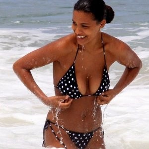 Tina Kunakey Nearly Nip Slip While Frolicking on the Beach in Rio (73 Photos) – Leaked Nudes