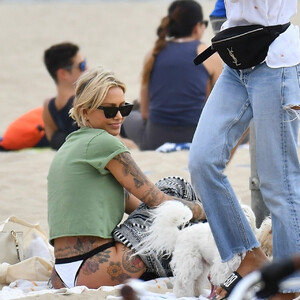 Tina Louise is Seen on the Beach with Her Boyfriend and Friends (164 Photos) - Leaked Nudes