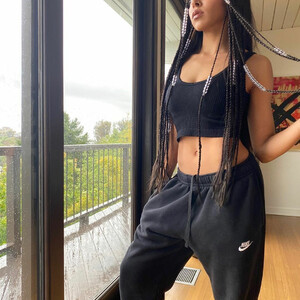 Nude Celeb Pic Tinashe 091 pic