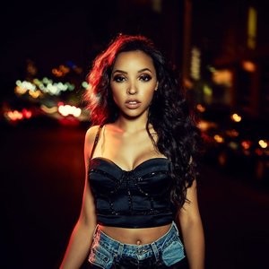 Famous Nude Tinashe 057 pic