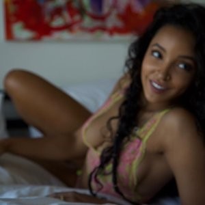 Famous Nude Tinashe 093 pic