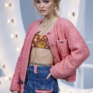 Leaked Celebrity Pic Lily-Rose Depp 015 pic