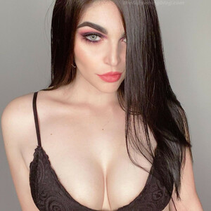 Valerie Correa Sexy (19 Photos) – Leaked Nudes