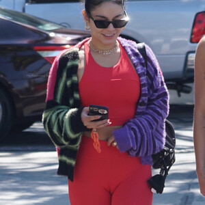 Naked celebrity picture Vanessa Hudgens 008 pic