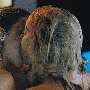 Famous Nude Vanessa Hudgens 041 pic