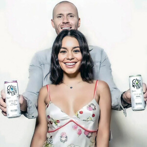 Nude Celebrity Picture Vanessa Hudgens 070 pic