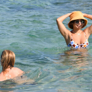 Newest Celebrity Nude Vanessa Hudgens 006 pic