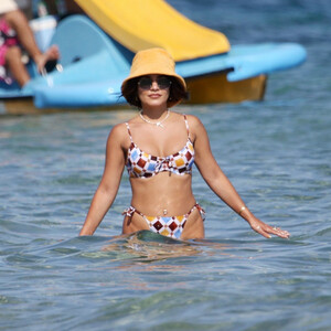 Celebrity Leaked Nude Photo Vanessa Hudgens 024 pic