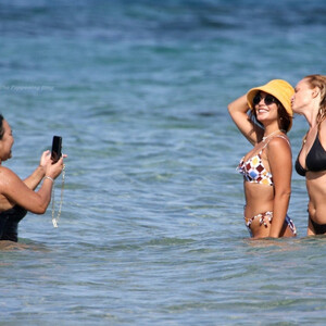 Celebrity Nude Pic Vanessa Hudgens 032 pic