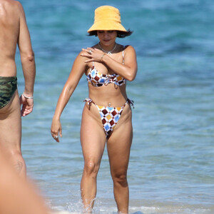 Celeb Nude Vanessa Hudgens 033 pic