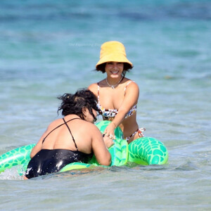 Real Celebrity Nude Vanessa Hudgens 040 pic