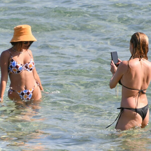 Free nude Celebrity Vanessa Hudgens 049 pic