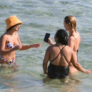 Free Nude Celeb Vanessa Hudgens 050 pic