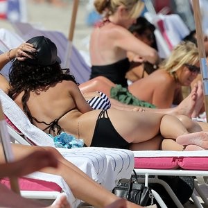 Hot Naked Celeb Stella Hudgens, Vanessa Hudgens 047 pic