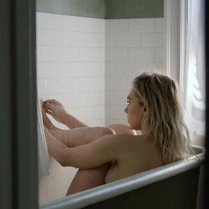 Real Celebrity Nude Vanessa Kirby 016 pic