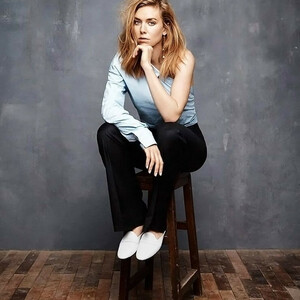 Celebrity Nude Pic Vanessa Kirby 059 pic