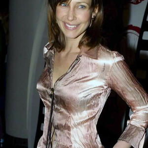 Celebrity Naked Vera Farmiga 084 pic