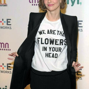 Naked celebrity picture Vera Farmiga 091 pic