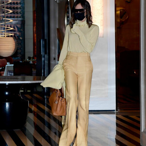 Naked celebrity picture Victoria Beckham 034 pic
