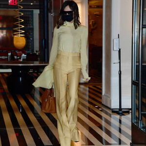 Naked celebrity picture Victoria Beckham 041 pic