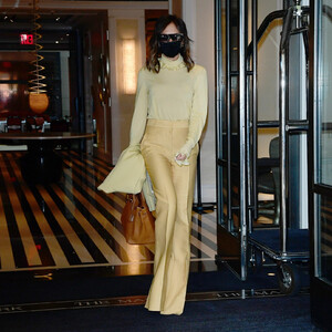 Naked Celebrity Victoria Beckham 049 pic