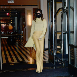 Nude Celeb Pic Victoria Beckham 050 pic