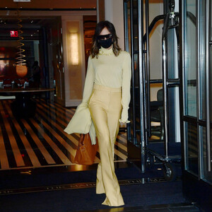 Celeb Naked Victoria Beckham 051 pic