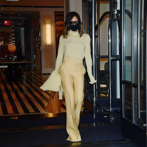 nude celebrities Victoria Beckham 052 pic