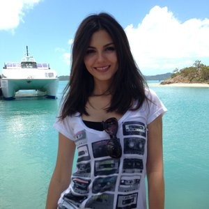 Celebrity Naked Victoria Justice 029 pic