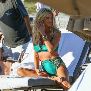 Leaked Celebrity Pic Victoria Silvstedt 049 pic