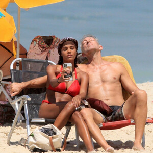 Leaked Celebrity Pic Tina Kunakey 026 pic