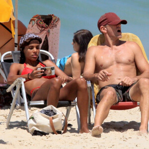 Nude Celeb Pic Tina Kunakey 037 pic