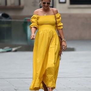 Vogue Williams Is Pictured Leaving Heart Radio Breakfast Show in a Yellow Dress (40 Photos) - Leaked Nudes