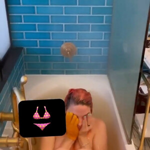 Leaked Whitney Cummings 002 pic