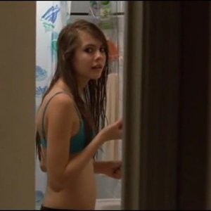 Celebrity Leaked Nude Photo Willa Holland 008 pic