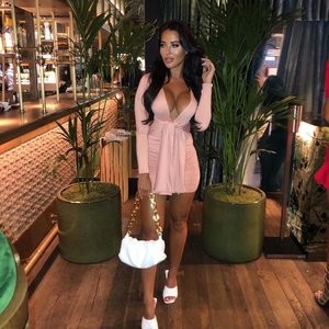 Yazmin Oukhellou Shows Off Her Big Wet Boobs in London (11 Photos) - Leaked Nudes