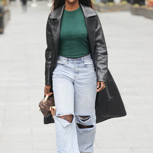 Nude Celebrity Picture Yewande 003 pic