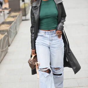 nude celebrities Yewande 012 pic