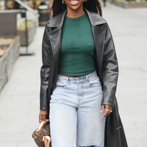 celeb nude Yewande 013 pic