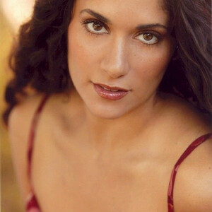 Nude Celebrity Picture Yvonne DeLaRosa 005 pic