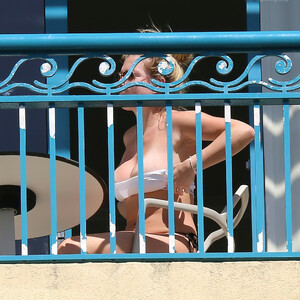 Zara Holland Enjoys the Sun on her Balcony in Barbados (121 Photos) – Leaked Nudes
