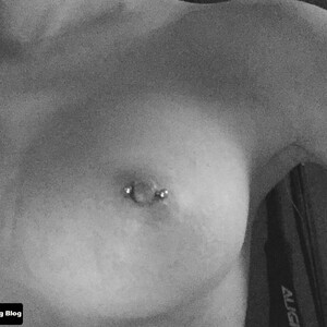 Newest Celebrity Nude Zara Larsson 017 pic