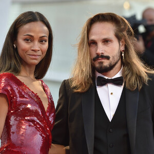 Naked Celebrity Zoe Saldana 044 pic