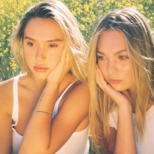 Alexis Ren Sexy (15 Hot Photos) - Leaked Nudes