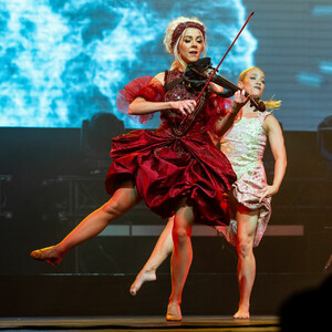 Lindsey Stirling Kicks Off Artemis Tour in Kansas City (150 Photos) - Leaked Nudes